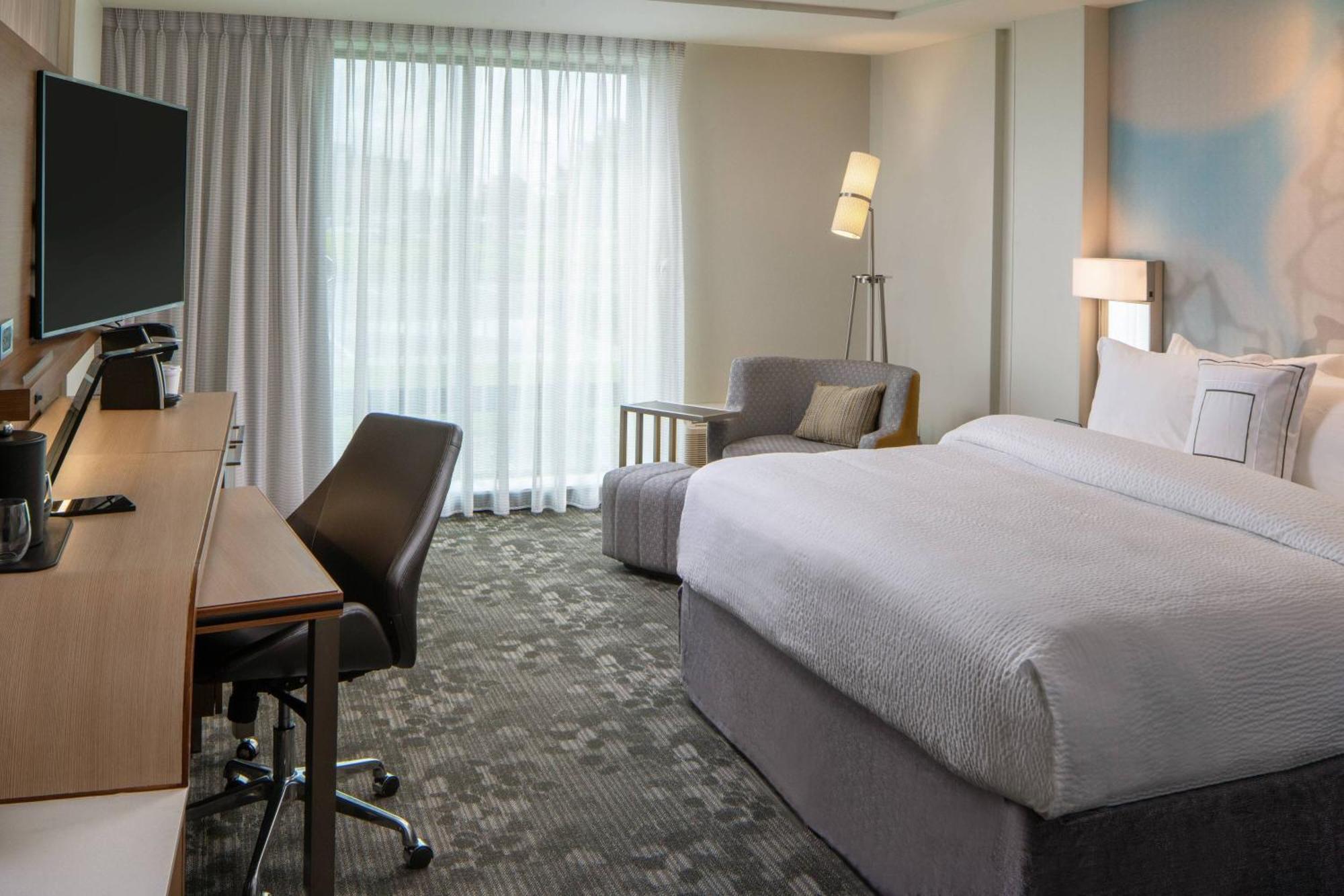 Courtyard By Marriott Lafayette South Hotel Bagian luar foto